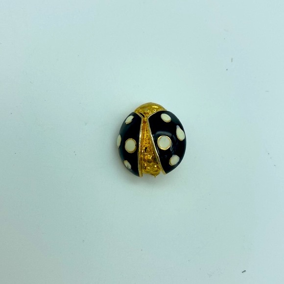 Vintage NEW LADYBUG BEETLE broach gold tone pin w black & white enamel - Picture 9 of 12